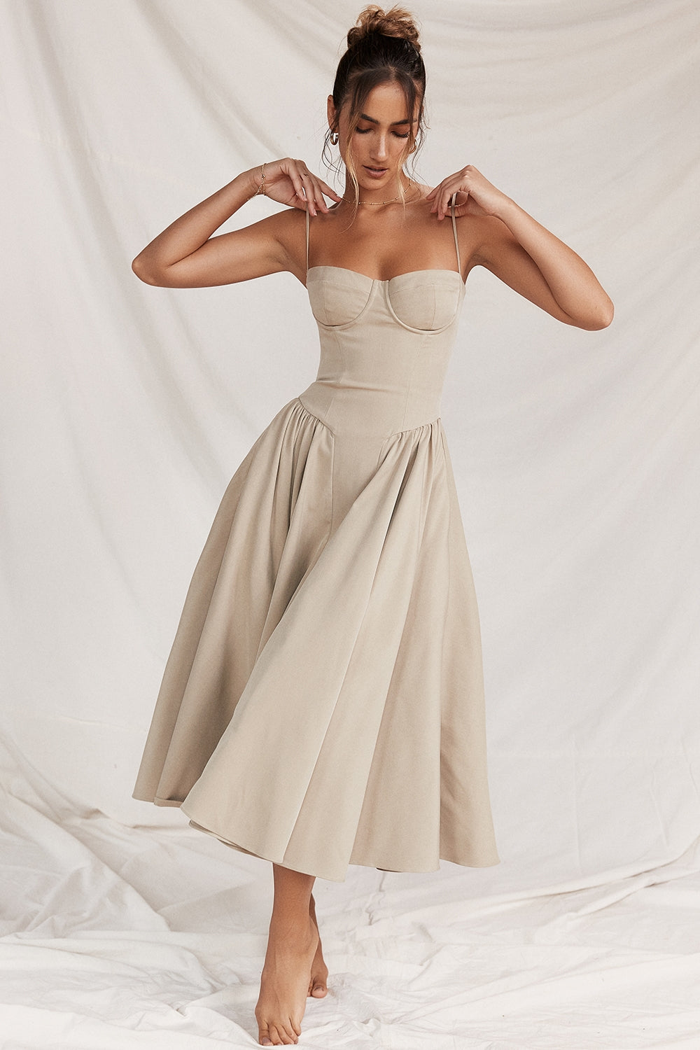 ELINA – Vestido midi con corsé