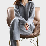 ANGELINA – Conjunto con Pantalón y Polo