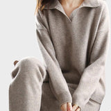 ANGELINA – Conjunto con Pantalón y Polo