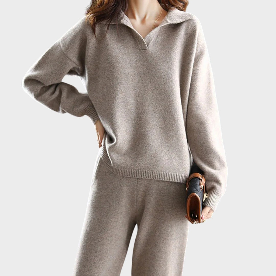 ANGELINA – Conjunto con Pantalón y Polo