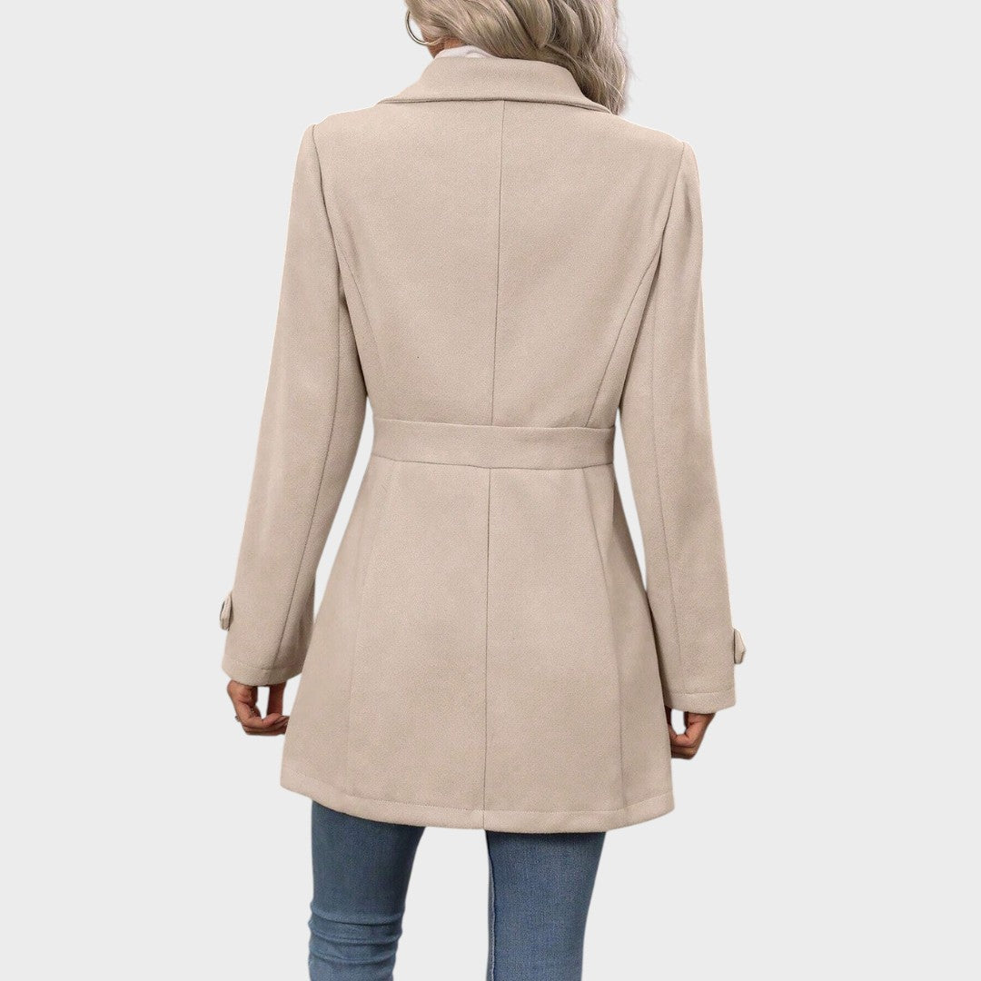 CHANNEL – Abrigo Elegante