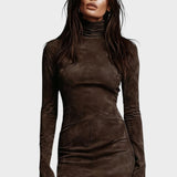 AUREA – Vestido Corto de Ante con Cuello Alto