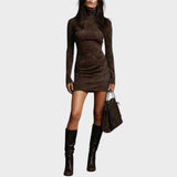 AUREA – Vestido Corto de Ante con Cuello Alto