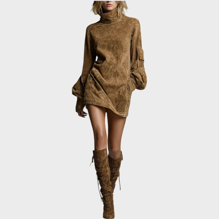 MIMI – Vestido Corto de Ante con Cuello Alto
