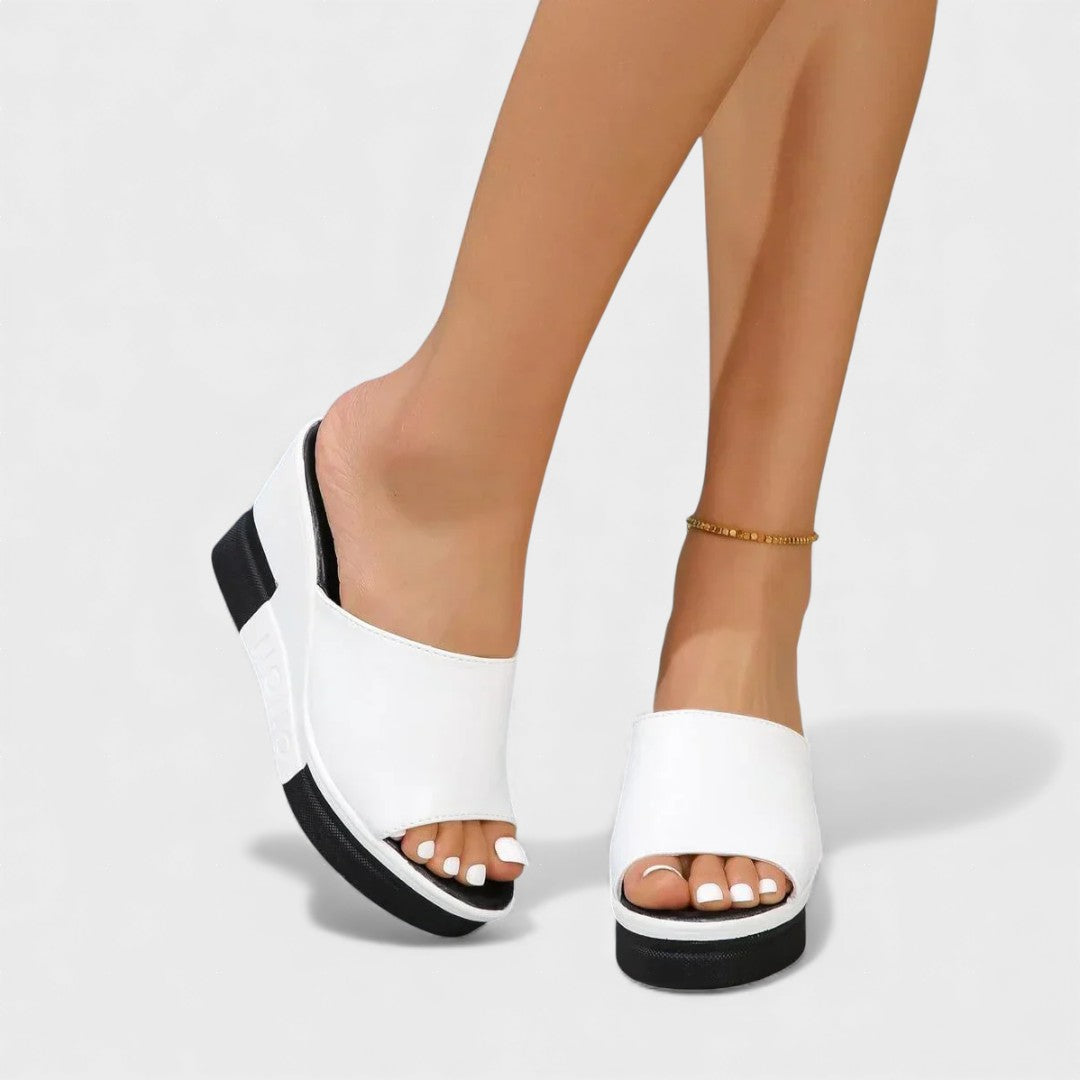 ALYA – Sandalias con cuña