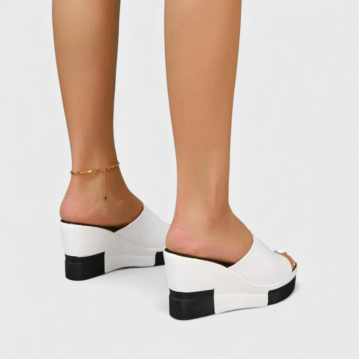 ALYA – Sandalias con cuña