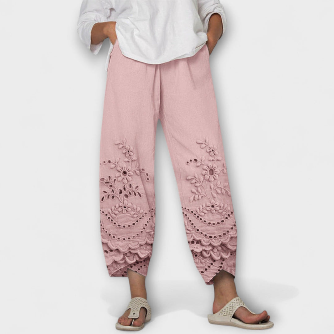 CHLOE – Pantalones con Encaje y Estampado Elegante