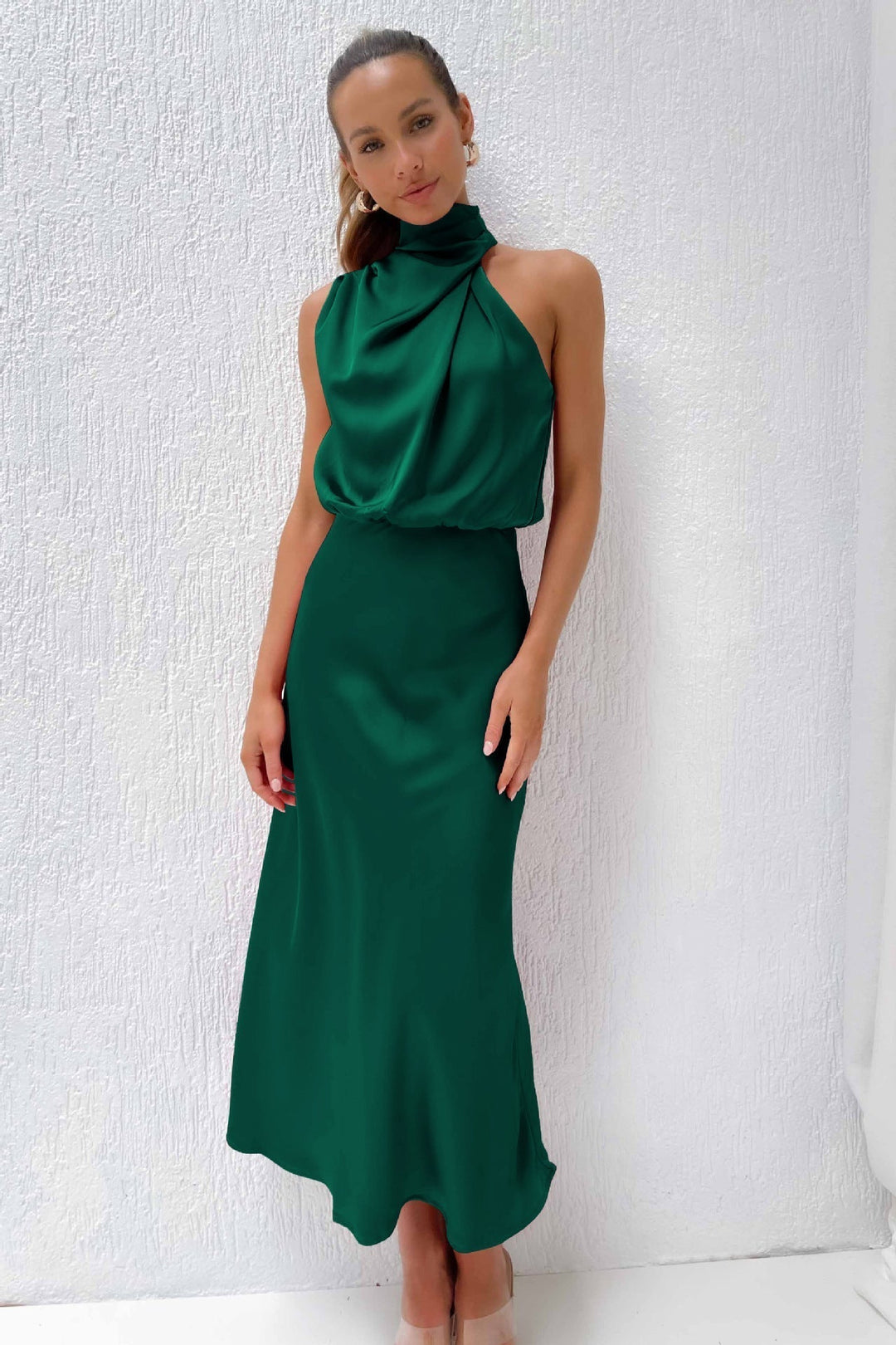 MARIANA – Vestido con escote americano