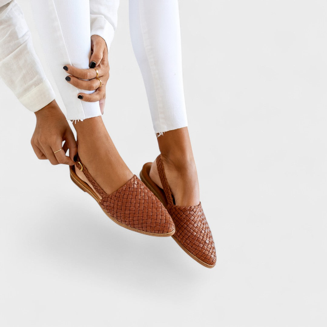 NALA – Sandalias trenzadas de temporada