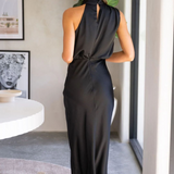 MARIANA – Vestido con escote americano