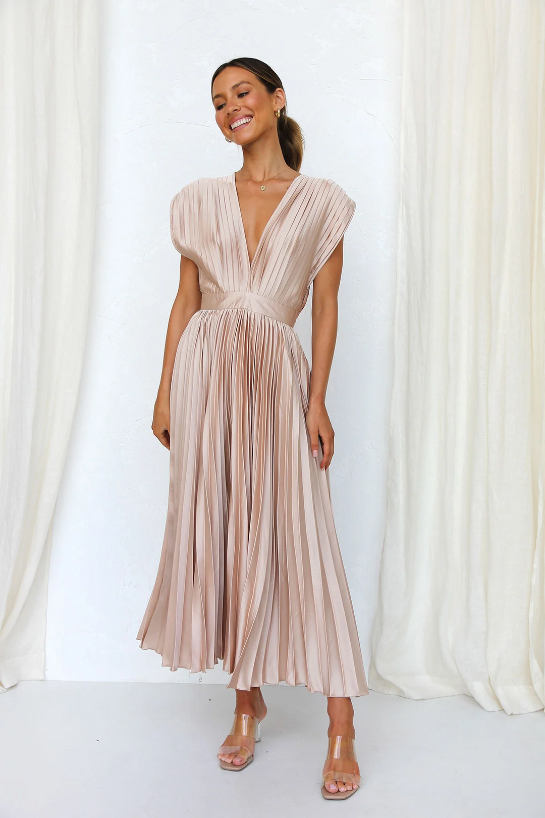 TIRSÁ – Vestido glamuroso