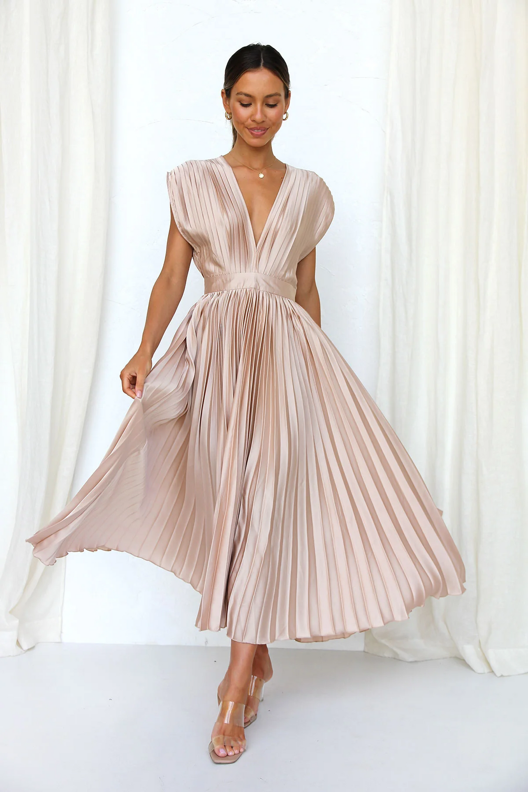 TIRSÁ – Vestido glamuroso