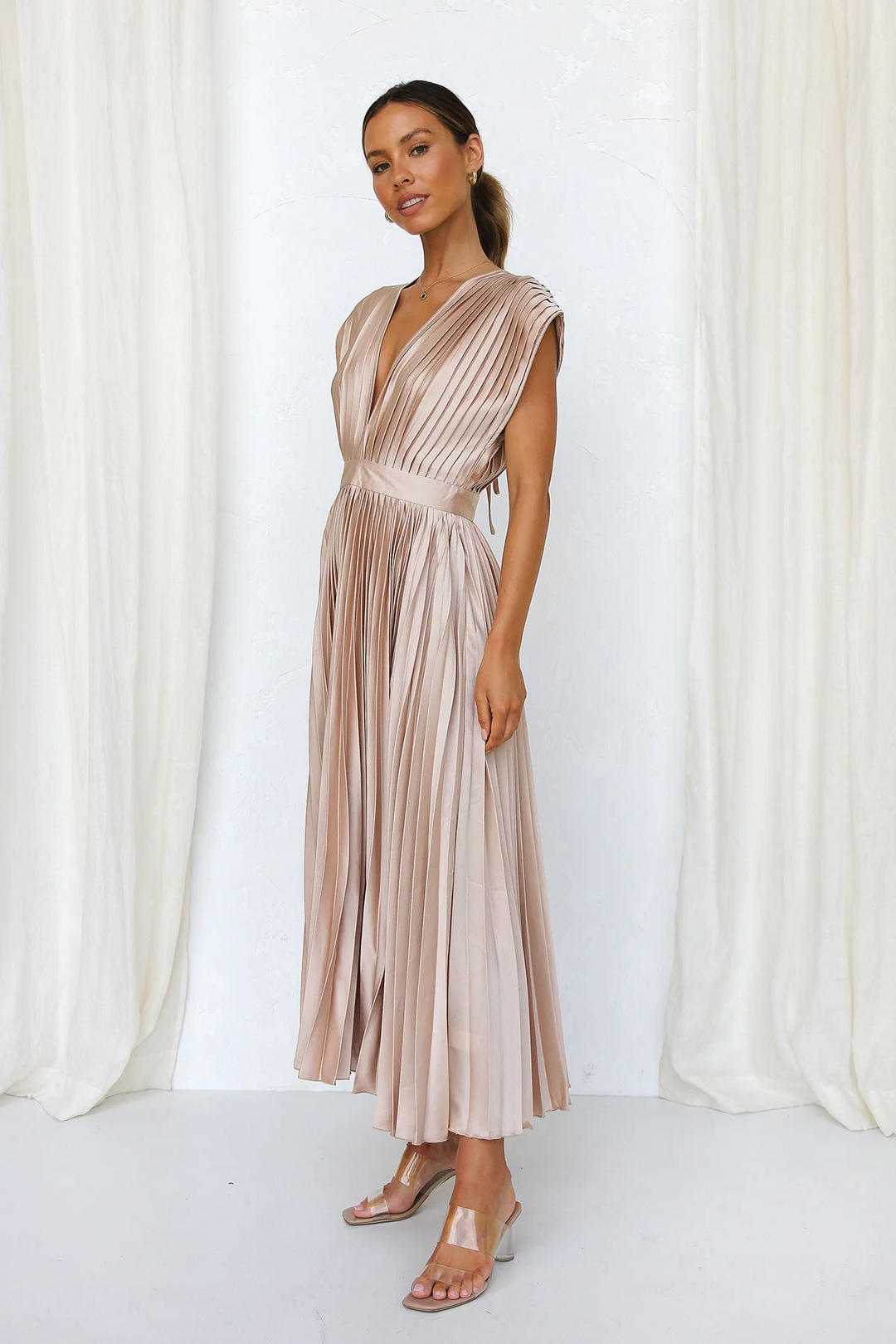 TIRSÁ – Vestido glamuroso