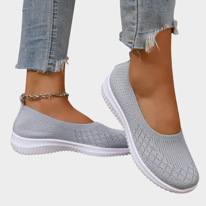 SOFINA – Zapatos antideslizantes y transpirables sin cordones