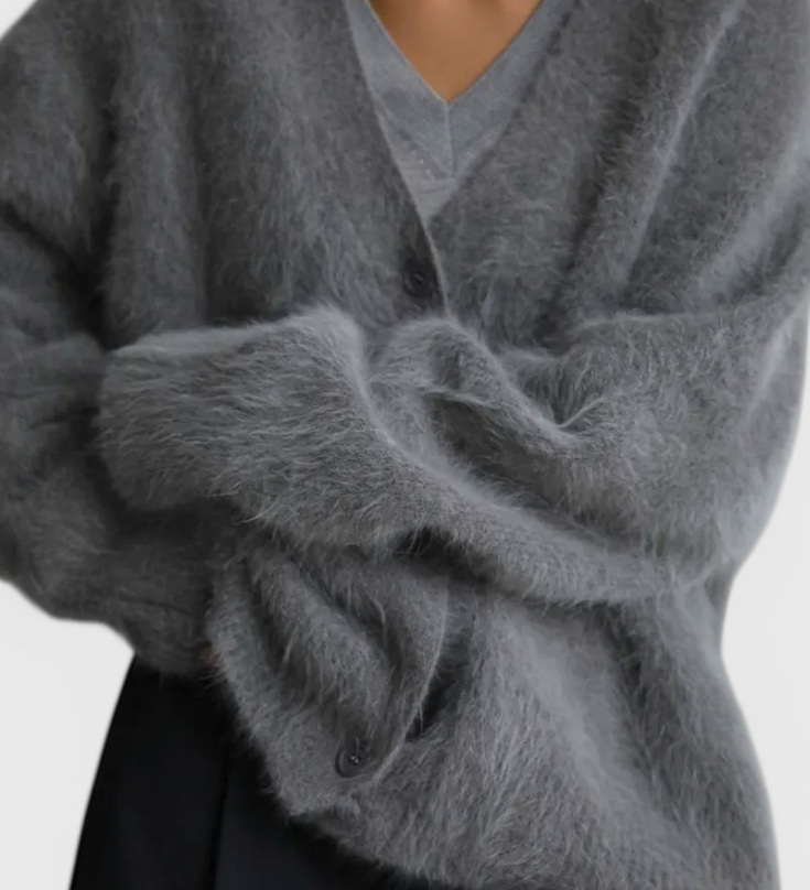 DANIELA – Cardigan de Cachemira Suave