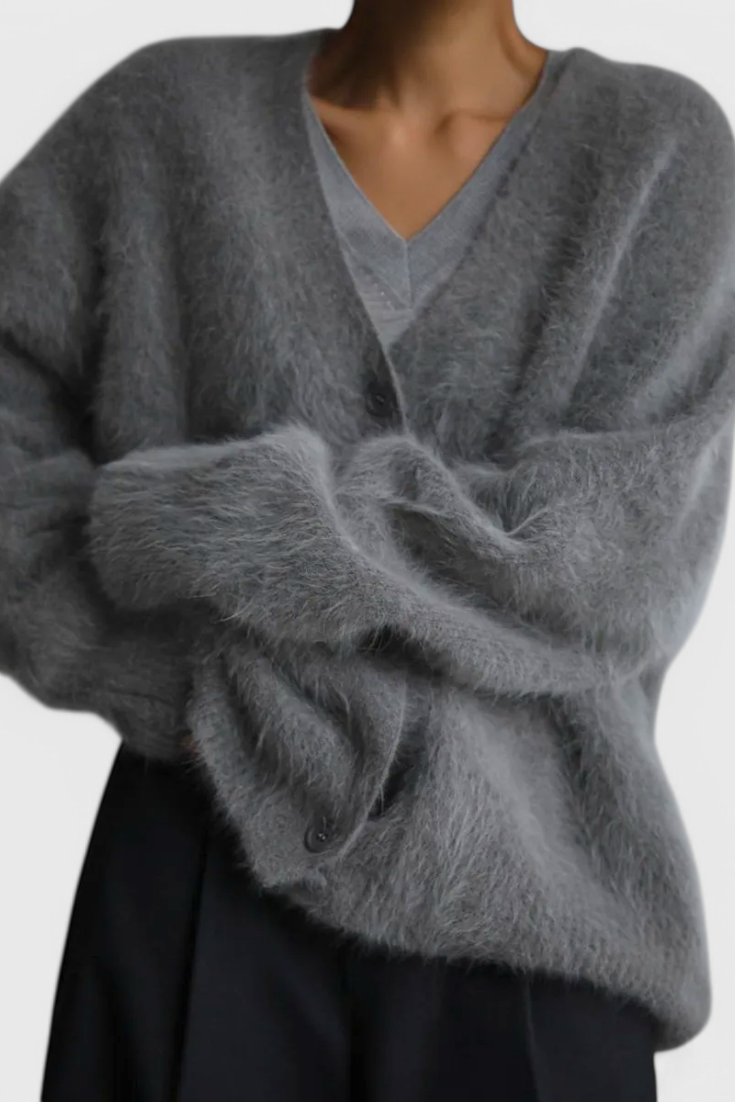 DANIELA – Cardigan de Cachemira Suave