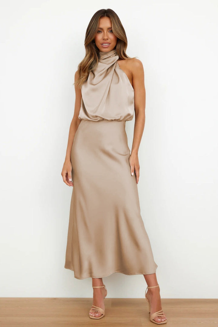 MARIANA – Vestido con escote americano