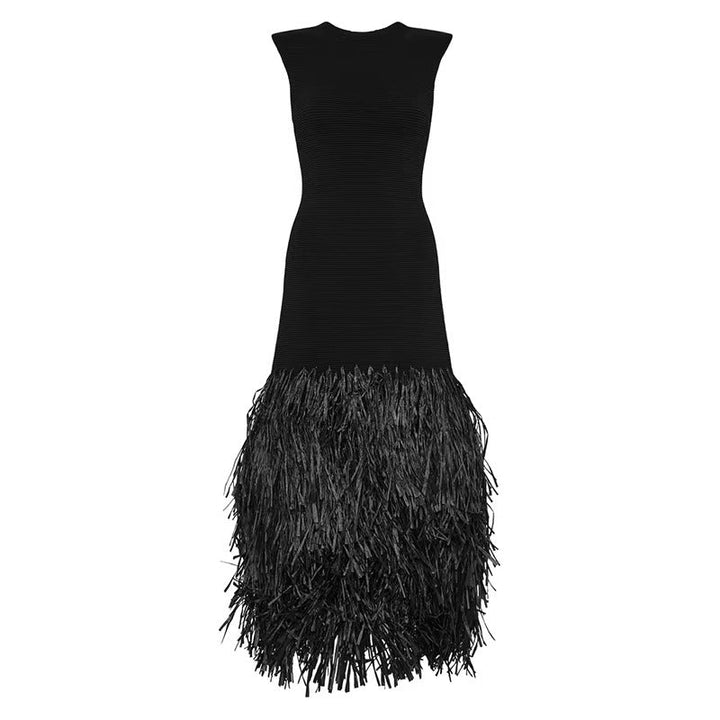 AMIRA – Vestido largo con flecos