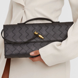 MELANIE – Bolso con Detalle de Nudo Dorado