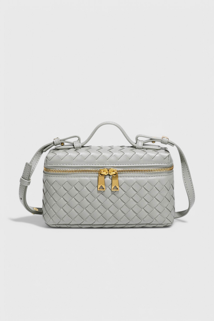 MILLA – Bolso Mini Woven con Accesorios Dorados