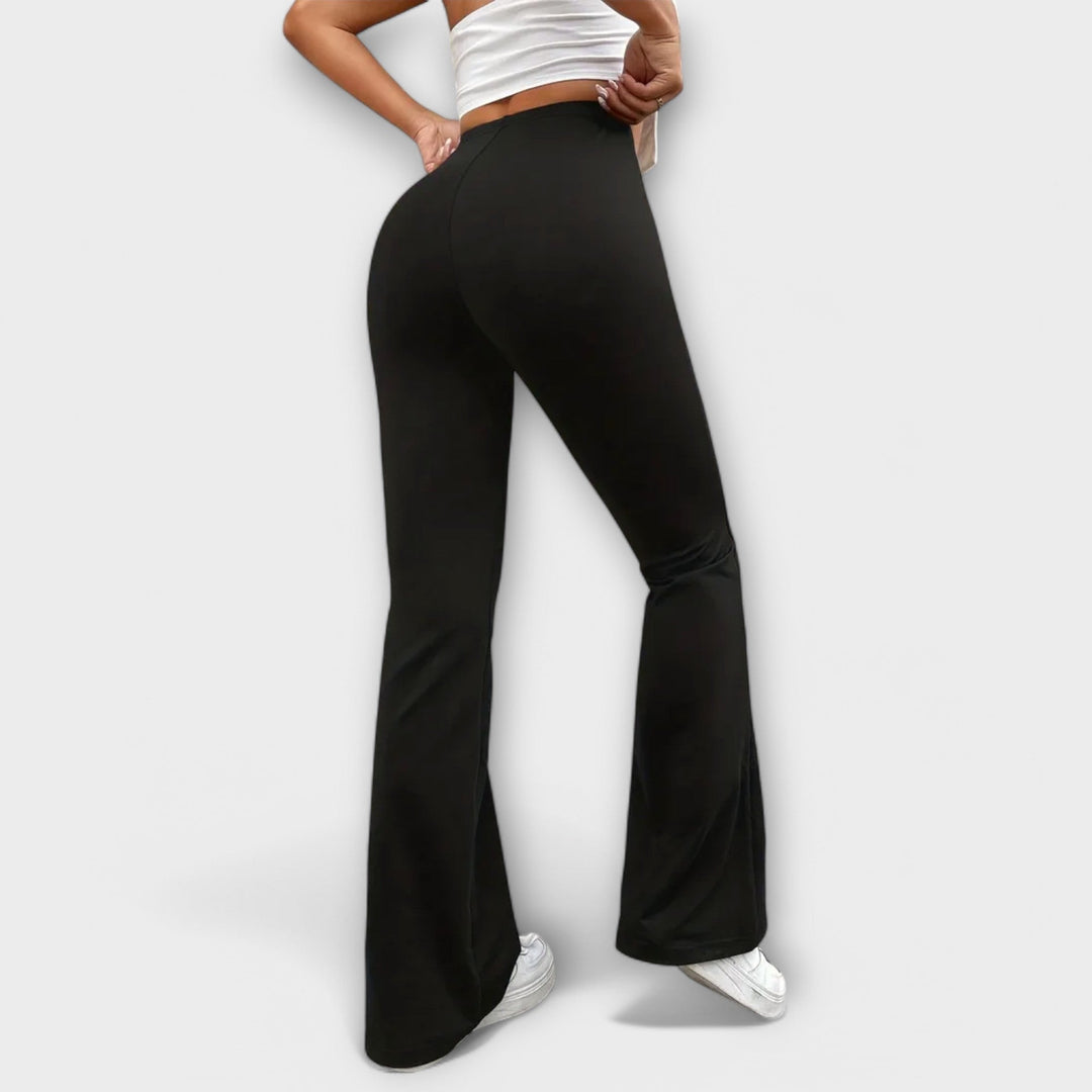 LUCÍA – Pantalones holgados con pierna acampanada