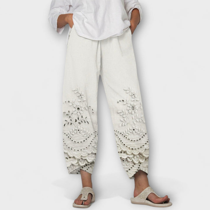 CHLOE – Pantalones con Encaje y Estampado Elegante