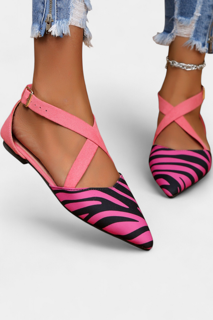 FENNA – Bailarinas con Estampado de Cebra y Tiras Cruzadas