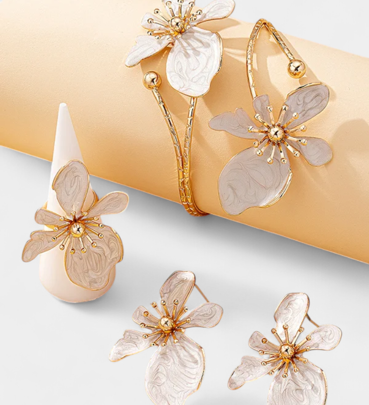ELIN – Set de Accesorios Florales: Pulsera + Pendientes + Anillos