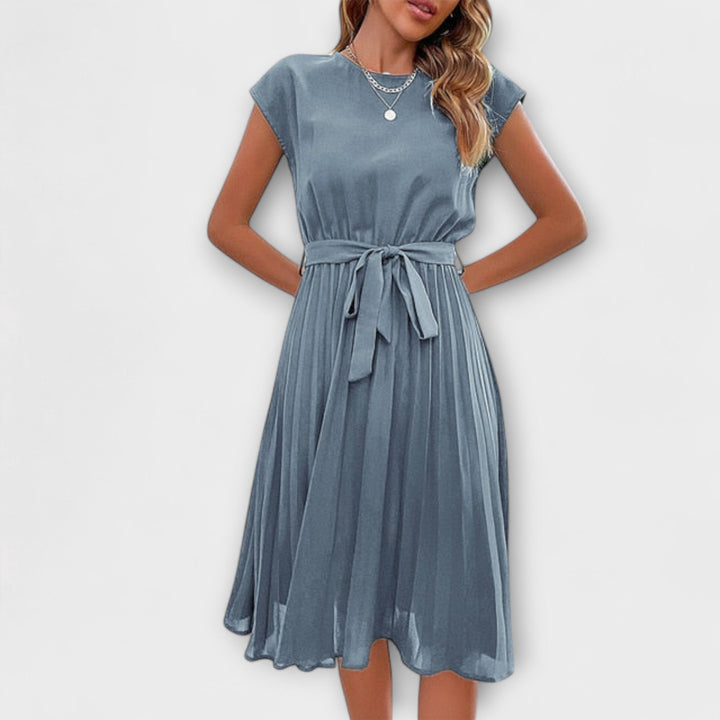 ROSITA – Vestido plisado de manga corta