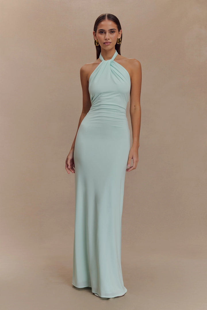 CLARA – Vestido con curvas y cuello Halter