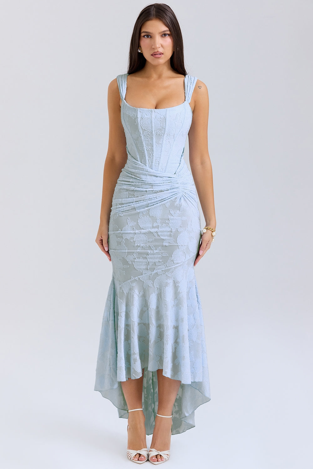 KIARA – Vestido largo con corsé sofisticado