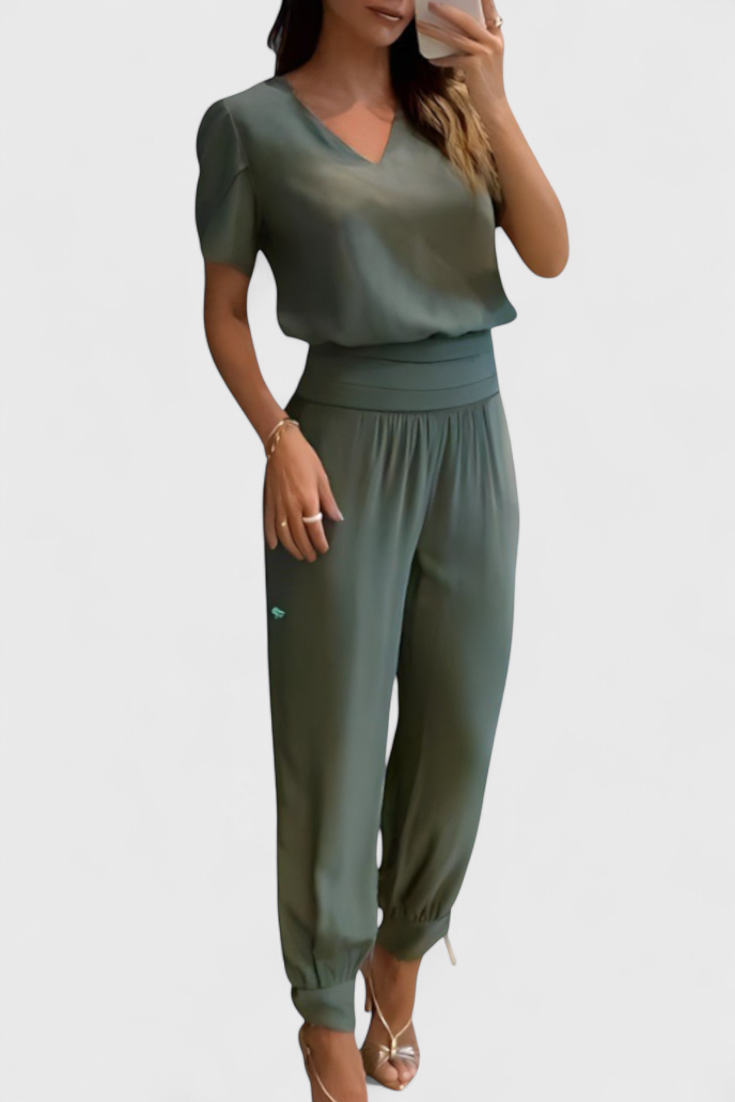 CASSANDRA – Blusa y Pantalones