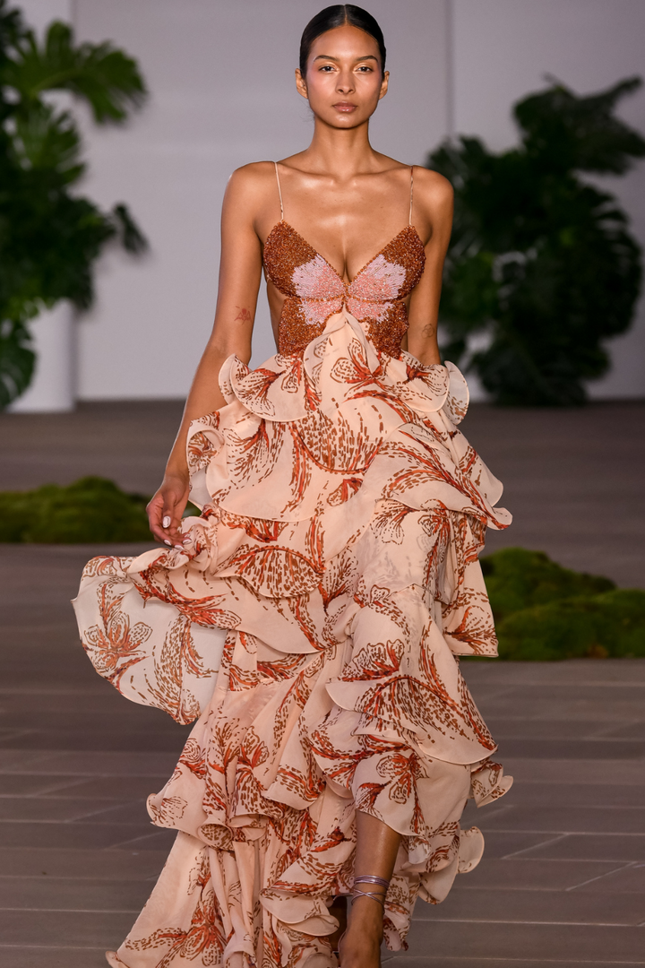 NAHIA – Vestido con Volantes